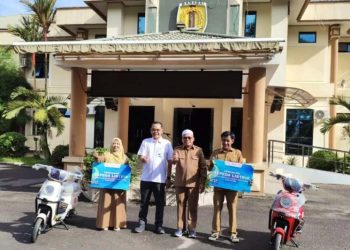 Bank Kalsel Serahkan Hadiah Kredit Multiguna kepada ASN