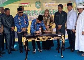 H Yamani Resmikan Gedung LPPL Tapin TV