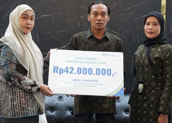Walikota Serahkan Jaminan Sosial BPJS Ketenagakerjaan