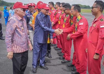 Supian HK Bangga JAT Singgah di Lanud Syamsudin Noor