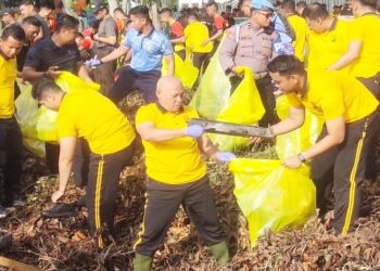 Bersihkan Sungai Martapura, Polda Dukung Program ASRI Presiden Prabowo