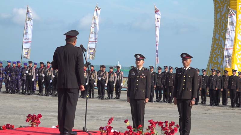 Sinergi Polri dan Pemkab Kotabaru Perkuat Komitmen Layani Masyarakat HARI BHAYANGKARA-Pemerintah Kabupaten Kotabaru menghadiri Apel Peringatan Hari Bhayangkara ke-80 yang digelar Polres Kotabaru di kawasan Siring Laut. (foto:mb/ebet)
