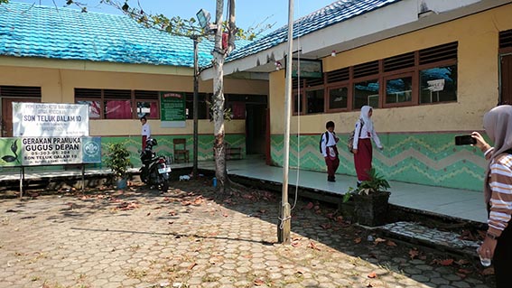 Nazwa Satu-satunya Siswa SDN Teluk Dalam 10 Ikuti MPLS SDN Teluk Dalam 10 Banjarmasin yang makin tahun makin sepi diminati siswa.(foto:mb/ist)