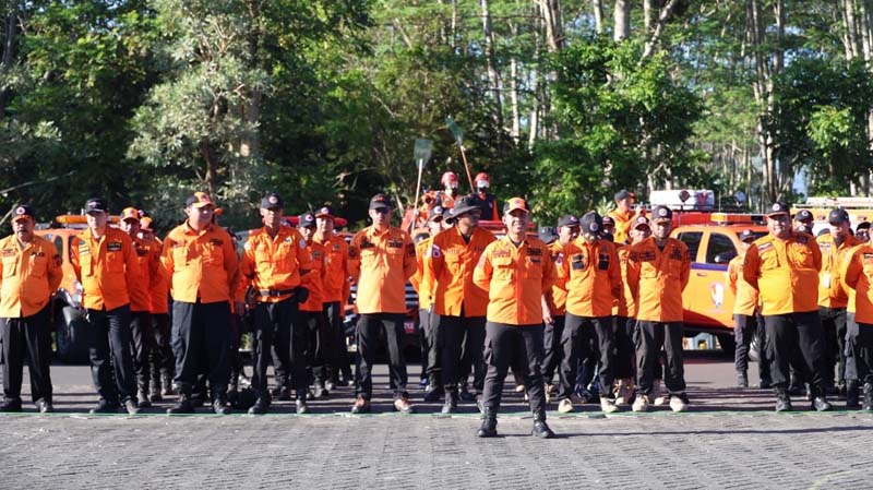 Pemkab Perkuat Sinergi Pencegahan Karhutla Bersama Pemprov Kalsel KARHUTLA-Apel Kesiapsiagaan menghadapi bencana Karhutla Provinsi Kalimantan Selatan Tahun 2026 di Banjarbaru. (foto:mb/ist)