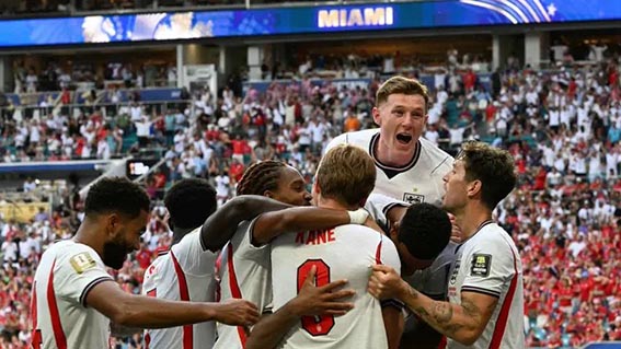 ‘Inggris Vs Argentina bak Mimpi Jadi Nyata’ Selebrasi - Timnas Inggris melakukan selebrasi setelah menang 2-1 melawan Timnas Norwegia.(foto:mb/web)