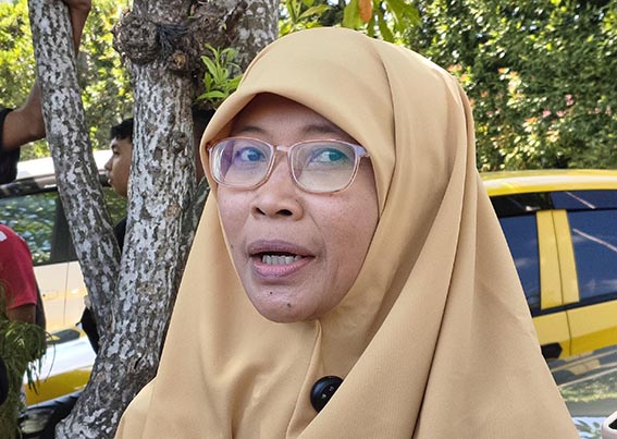 Musim Kemarau, Waspadai Kasus ISPA PLT Kepala Dinas Kesehatan Kota Banjarmasin dr Dwi Atmi Susilaastuti meminta warga agar mewaspadai penyakit ISPA saat musim kemarau ini.(foto:mb/ist)