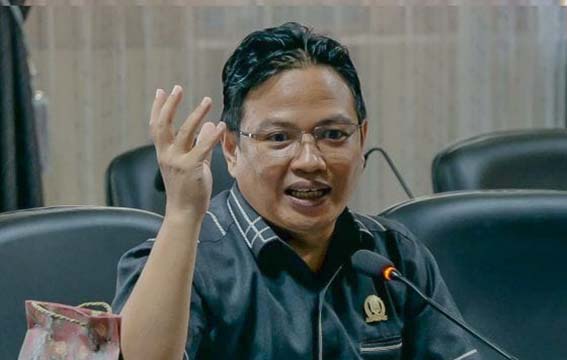 Firman Yusi Minta Pemprov Lindungi Peternak Ayam Petelur ANGGOTA Komisi II DPRD Provinsi Kalimantan Selatan dari Fraksi PKS, Firman Yusi.( Foto:mb/rds)