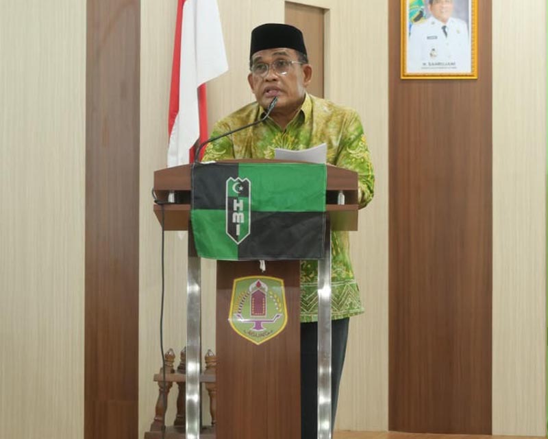Bupati HSU Buka Latihan Kader II Tingkat Nasional HMI Cabang Amuntai SAMBUTAN-Bupati HSU H Sahrujani menyampaikan sambutan acara HMI kabupaten HSU. (foto;mb/yusuf)