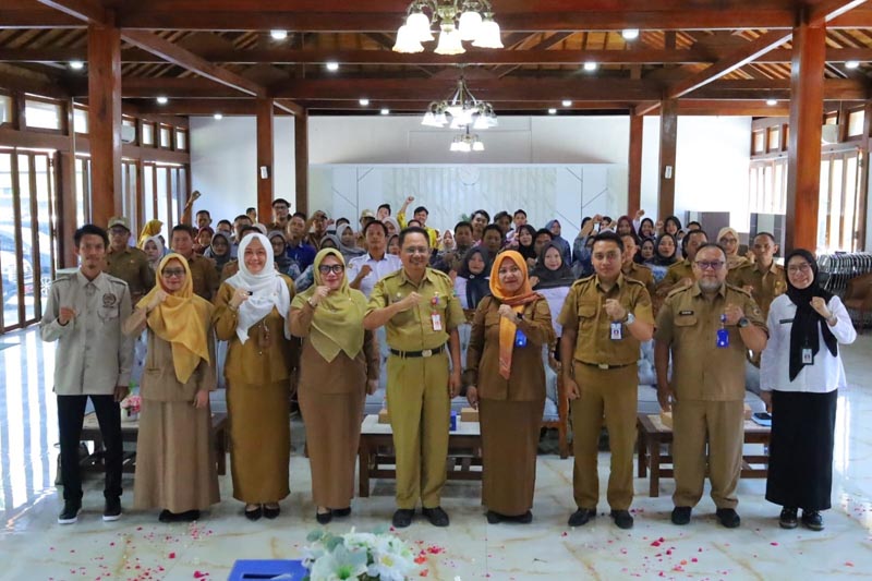 KIM Harus Jadi Garda Terdepan Literasi Digital Kegiatan Kompetisi Komunitas Informasi Masyarakat (KIM).