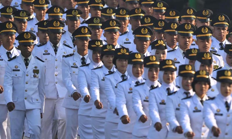 Pamong Praja Muda IPDN Mengikuti Pelantikan di Kampus IPDN
