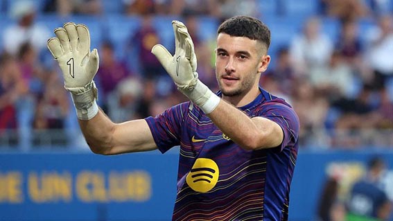Joan Garcia: Piala Dunia Sudah Dimenangi, Kini Liga Champions! Kiper Barcelona Joan Garcia.(foto:mb/web)