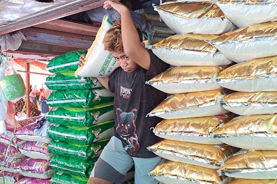 Penipuan Mutu Beras Premium Sangat Rugikan Konsumen (foto:mb/web)