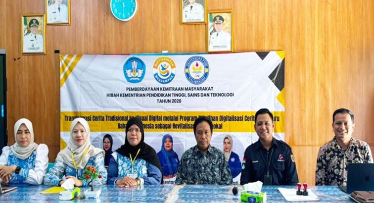 Dosen UPK Berikan Pelatihan Pembuatan Cerita Digital TIM Pengabdian kepada Masyarakat Universitas PGRI Kalimantan (UPK) mengadakan pelatihan pembuatan cerita digital berbasis kearifan lokal Kalimantan Selatan.(Foto:mb/ist)