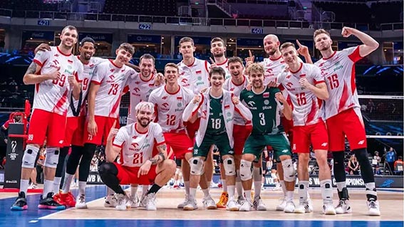 Kalahkan Amerika 5 Set Polandia Juara VNL 2026 Mempertahankan Gelar - Tim nasional voli putra Polandia berhasil mempertahankan gelar juara Volleyball Nations League (VNL) 2026 seusai mengalahkan Amerika Serikat (AS) dengan skor 3-2 pada partai final yang berlangsung di Ningbo Beilun Sports and Arts Centre, China, Minggu (2/8/2026).(Foto:mb/ FIVB)