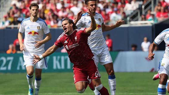 Kena Comeback, The Reds Takluk 2-4 Takluk - Liverpool takluk 2-4 dari Leeds United pada laga terakhir Pramusim di AS.(foto:mb/web)