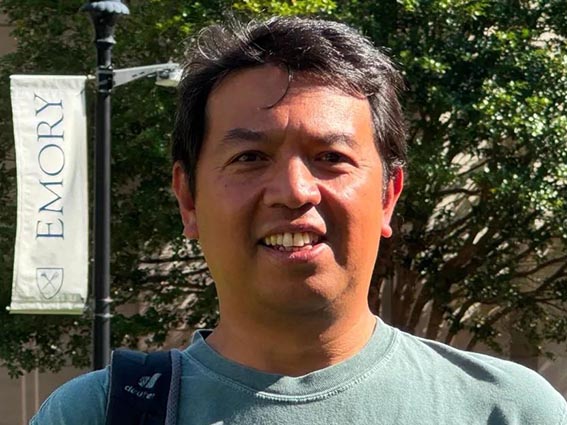 Lantunan Gamelan Darsono Abadikan Indonesia di Amerika Serikat Michael Siahaan (Direktur Ansambel Gamelan Jawa Emory University Darsono Hadiraharjo)