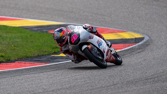 Moto3 Inggris 2026: Momentum Veda Ega Dekati Papan Atas Veda Ega Pratama punya kans mendekati papan atas Moto3 2026 di Moto3 Inggris.(foto:mb/ Dok. Honda Team Asia)