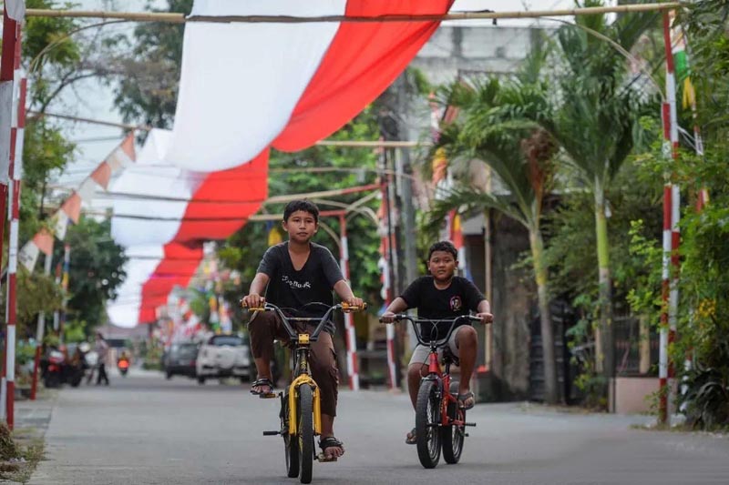 Bendera Merah Putih Sepanjang 400 Meter Dan Lebar 1,5 Meter