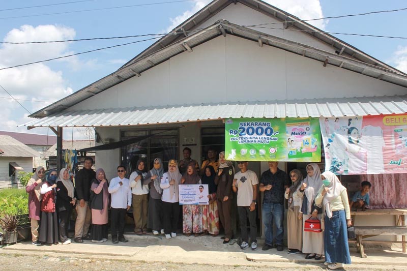 Bupati Andi Rudi Latif Dorong Kemandirian Warga Lewat Bantuan Usaha Ekonomi Produktif EKONOMI KELUARGA-Dinas Sosial, Bupati Tanah Bumbu Andi Rudi Latif mendorong penguatan ekonomi keluarga agar penerima manfaat memiliki usaha yang lebih berkembang dan berkelanjutan. (foto:mb/ist)