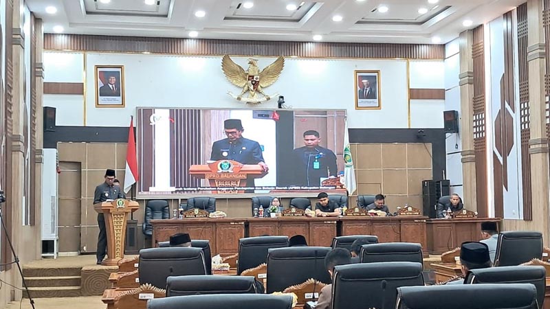 Ajak Seluruh Pihak Sukseskan Perubahan APBD 2026 demi Kesejahteraan Masyarakat RAPERDA-Rapat Paripurna DPRD Kabupaten Balangan dengan agenda Persetujuan Bersama terhadap Rancangan Peraturan Daerah (Raperda) tentang Perubahan Anggaran Pendapatan dan Belanja Daerah (APBD) Tahun Anggaran 2026. (foto:mb/ida)