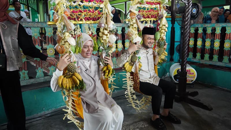 500 Peserta Ramaikan Tradisi Baayun Maulid Wali Kota Banjarmasin, Ananda menggelar Tradisi Baayun Maulid di Halaman Masjid Bersejarah Sultan Suriansyah.ist