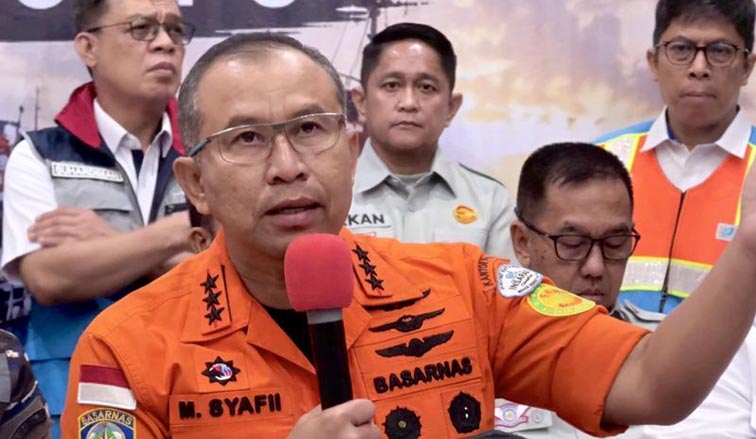 Dihantam Ombak 3 Meter Lebih MARSEKAL Madya TNI Mohammad Syafii.(foto:mb/ant)