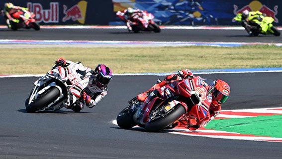 Marquez Hattrick di San Marino, Kans Juara MotoGP Kian Terbuka Puncak klasemen - Marc Marquez kini menempai puncak klasemen MotoGP 2026 usai menang MotoGP San Marino.(foto:mb/web)