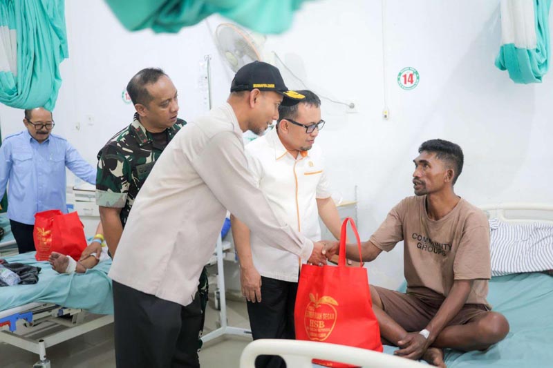 Anggota DPRD Provinsi Kalimantan Selatan, Mushafa Zakir dan Ardiansyah, menghadiri Rapat Koordinasi (Rakor) gabungan terkait penanganan kecelakaan KM Virgo Transportasi 8 yang terjadi di perairan Laut Jawa, rds