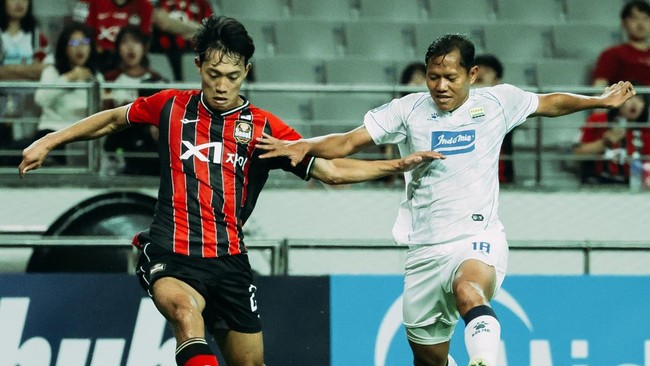 Tampil Perkasa, Persib Tekuk FC Seoul 1-0 Persib Bandung menang tipis 1-0 atas FC Seoul dalam AFC Champions League Two.(Foto:mb/ Dok. @persib)