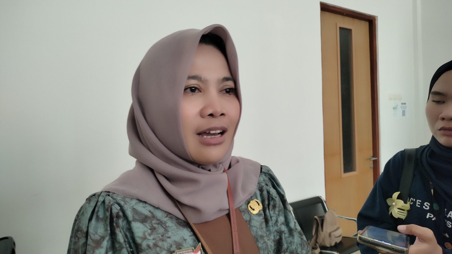 Terindikasi Judol, 561 Penerima Bansos Ditangguhkan EKA RAHAYU NORMASARI. (foto:mb/ist)
