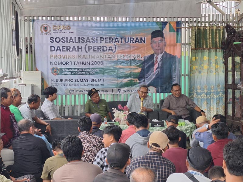 Suripno Mengajak Masyarakat Waspada Terhadap Kebakaran Ketua Fraksi PKB DPRD Provinsi Kalsel, H Suripno Sumas SH MH menggelar Sosialisasi Perda Provinsi Kalsel nomor 1 tahun 2008 tentang pengendalian kebakaran lahan dan hutan.rds