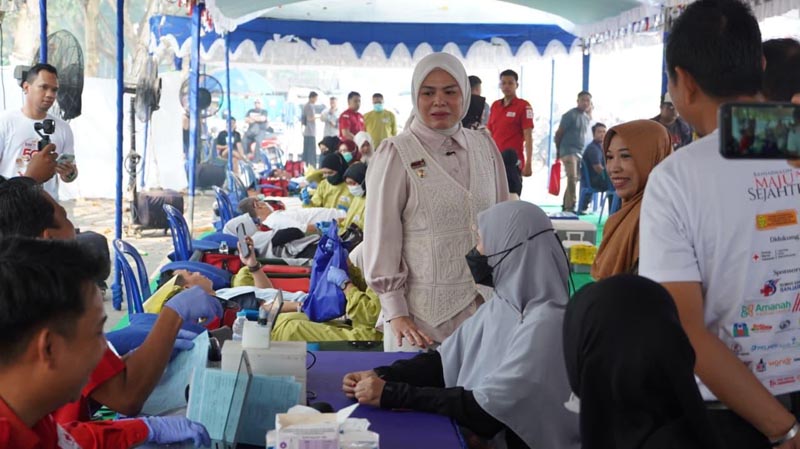Pemko Banjarmasin dan Korporat Gelar Bakti Sosial untuk Warga Wakil Wali Kota Banjarmasin Hj Ananda, menghadiri bakti sosial dalam momentum Hari Jadi ke-500 Kota Banjarmasin, terpusat di Lapangan Taman Kamboja Banjarmasin.ist