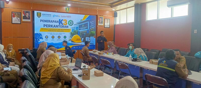 Diskominfo Gelar Screening Kesehatan Terkait Penerapan K3 Kegiatan Screening Kesehatan Terkait dengan Penerapan K3 di Diskominfo.yan