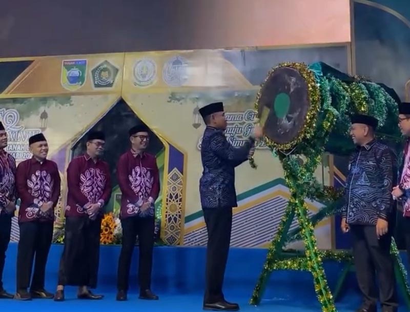Bupati H Rahmat Dorong MTQ Lahirnya Generasi Qurani Bupati Tanah Laut (Tala) H Rahmat Trianto dalam kegiatan peresmian MTQ ke-48.
