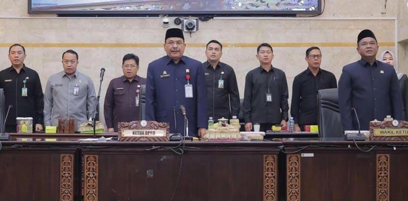 DPRD Kalsel Bahas Renja 2027 Rapat paripurna dipimpin Ketua DPRD Provinsi Kalimantan Selatan, Dr. H. Supian HK, S.H., M.H., didampingi Wakil Ketua DPRD Provinsi Kalsel, H. Kartoyo, M.M.rds