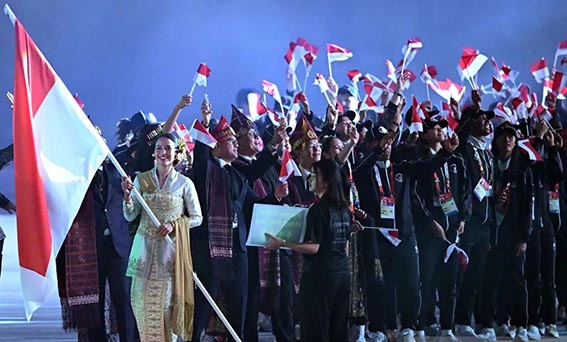 Indonesia Tempati Posisi ke-16 Kontingen Indonesia dalam Asian Games 2026 di Stadion Paloma Mizuho, Nagoya, Aichi, Jepang, Sabtu (19/9). Indonesia mengirimkan sebanyak 430 atlet yang tampil pada 35 cabang olahraga dengan target perolehan empat medali emas pada kompetisi olahraga terbesar se-Asia yang digelar 19 September hingga 4 Oktober 2026 itu.(foto;mb/ant)