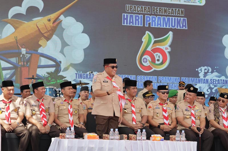 Sahrujani Dilantik sebagai Ketua MABICAB Gerakan Pramuka HSU HARI PRAMUKA-Bupati HSU H Sahrujani menghadiri Peringatan Hari Pramuka ke-65 di Kabupaten Kotabaru.{{yusuf}}