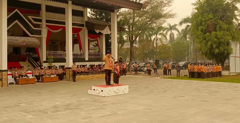 Bupati Pimpin Upacara Peringatan Hari Pramuka Bupati Tabalong, H Muhammad Noor Rifani Saat Memimpin Upacara Peringatan Hari Pramuka.yan