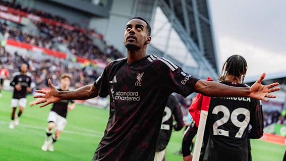 Isak Jadi Andalan Saat Liverpool Hadapi Villarreal Menggatikan Szoboszlai - Alexander Isak, mengisi lini depan Liverpool menggatikan Szoboszlai Absen yang absen.(foto:mb/web)