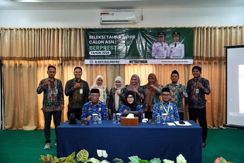 Delapan ASN Balangan Jalani Seleksi Akhir ASN Berprestasi 2026 PRESTASI-Prestasi ASN tidak hanya dinilai dari kemampuan dalam presentasi dan wawancara, tetapi juga dari hasil kerja nyata.{{ist}}