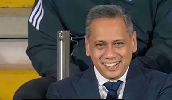 Viral Wajah Girang Mirwan Suwarso saat Como Bantai MU Presiden Como 1907 Mirwan Suwarso.( Foto: mb/web)